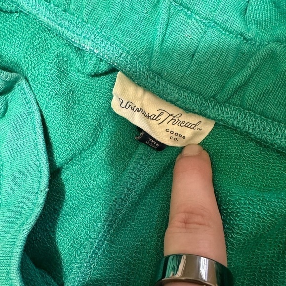 Universal Thread High Waisted Green Shorts - Picture 3 of 4